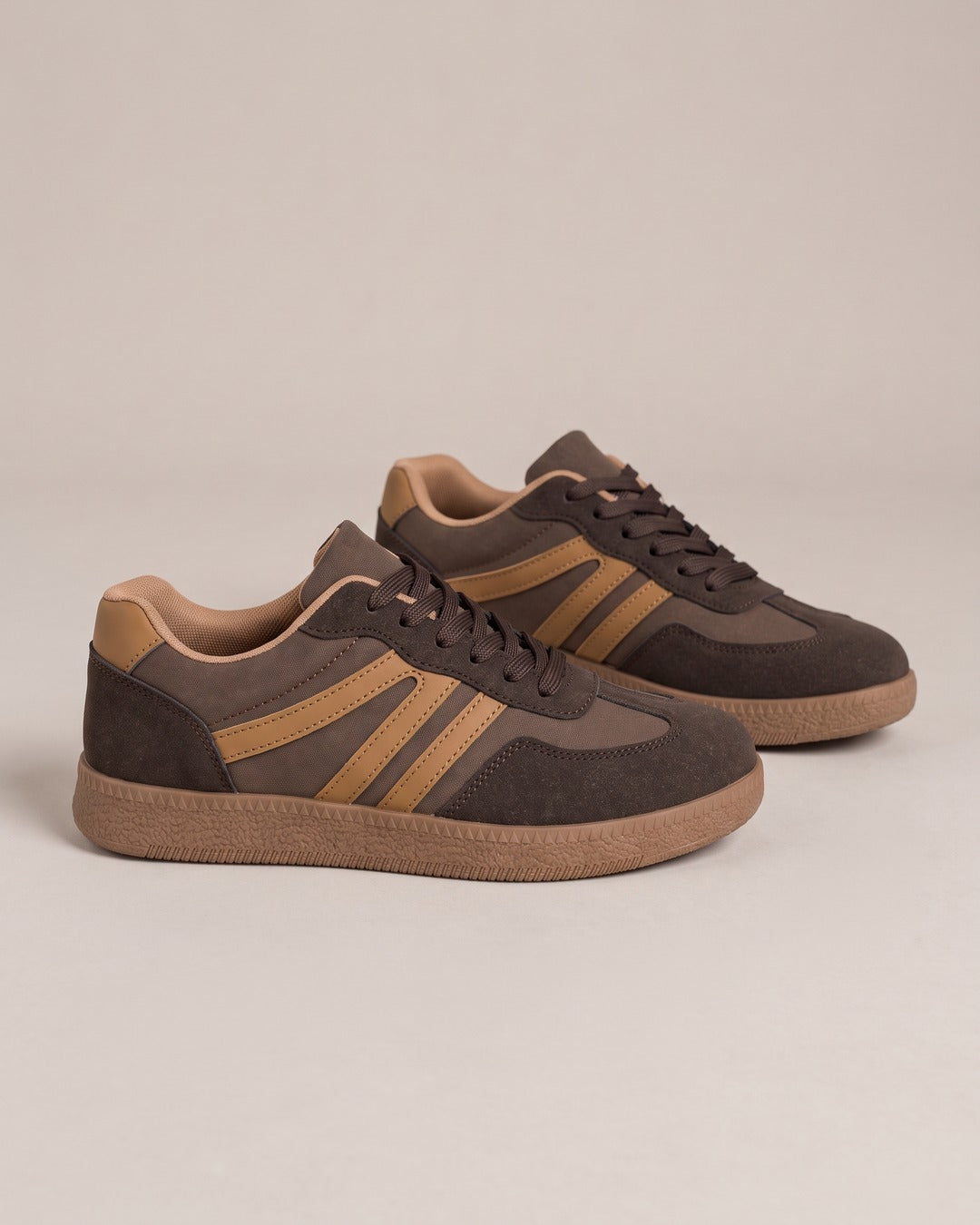 Retro Striped Trainer in Brown, product photo